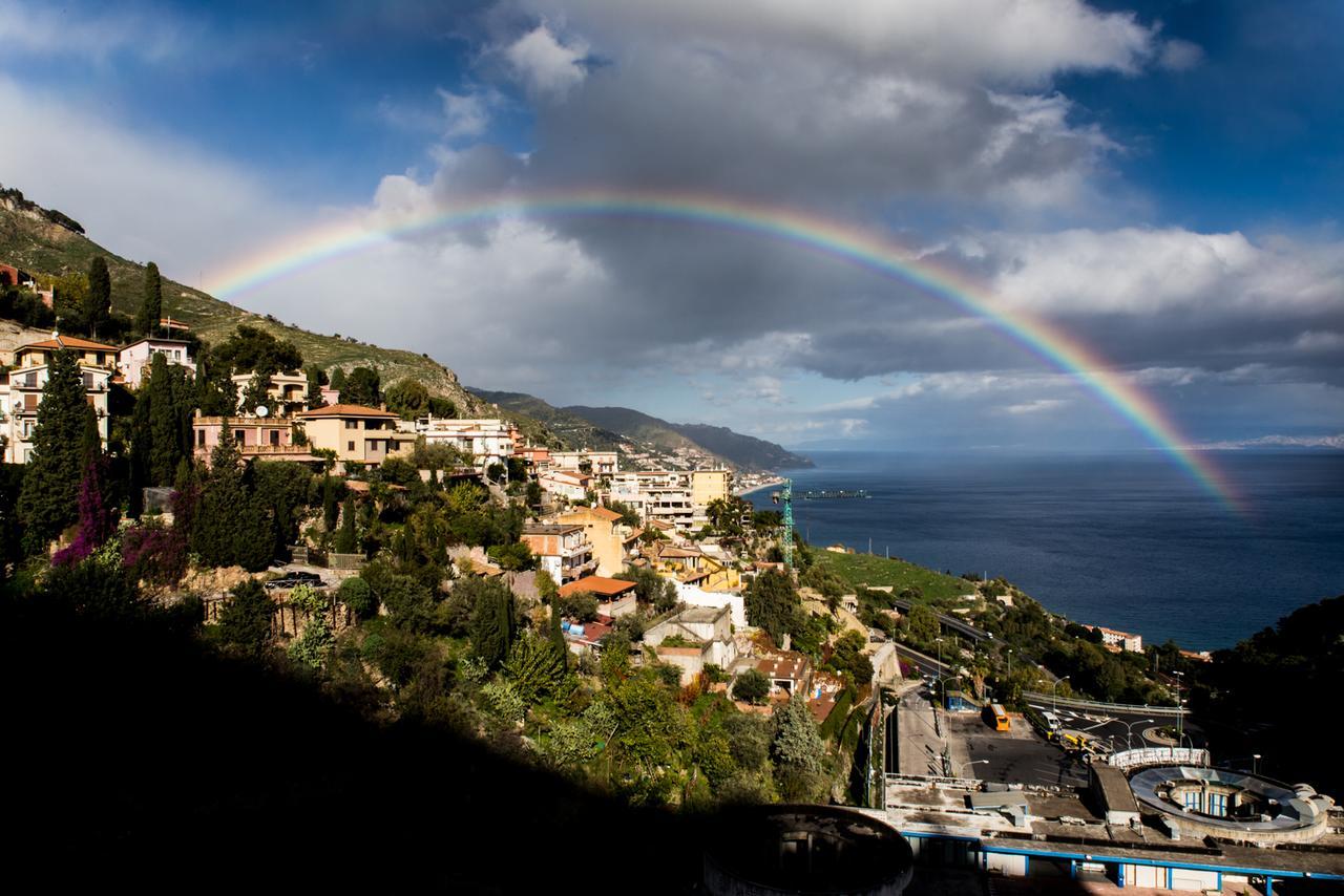 Il Piccolo Diavolo Leilighet Taormina Eksteriør bilde